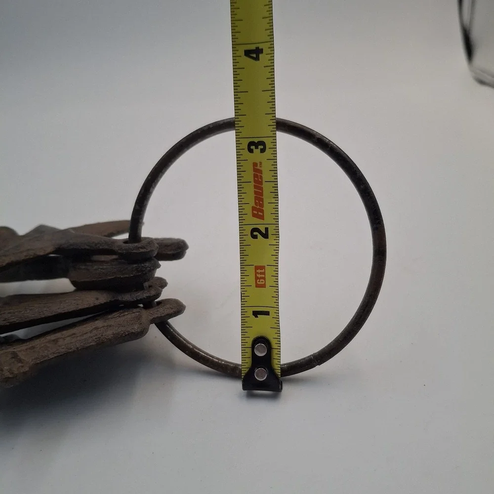Set of 4 Heavy Cast Iron Skeleton Keys Ring Western Texas Star Horseshoe Boot